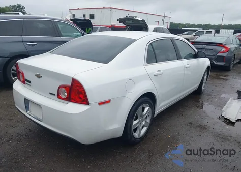 2010 Chevrolet Malibu Ls z USA, uszkodzony, nr VIN 1G1ZA5E01AF164472